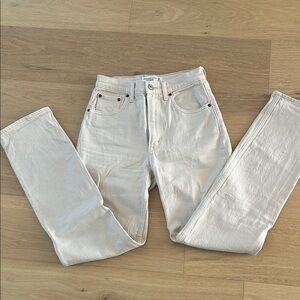 A&F 90s Straight Ultra High Rise jeans